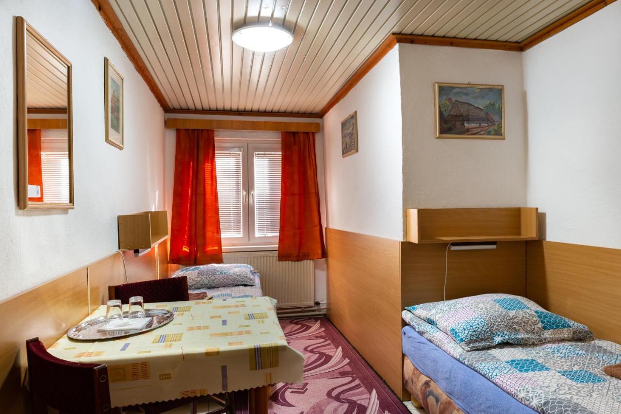 Hotel Penzión Rozália Košice Exterior foto