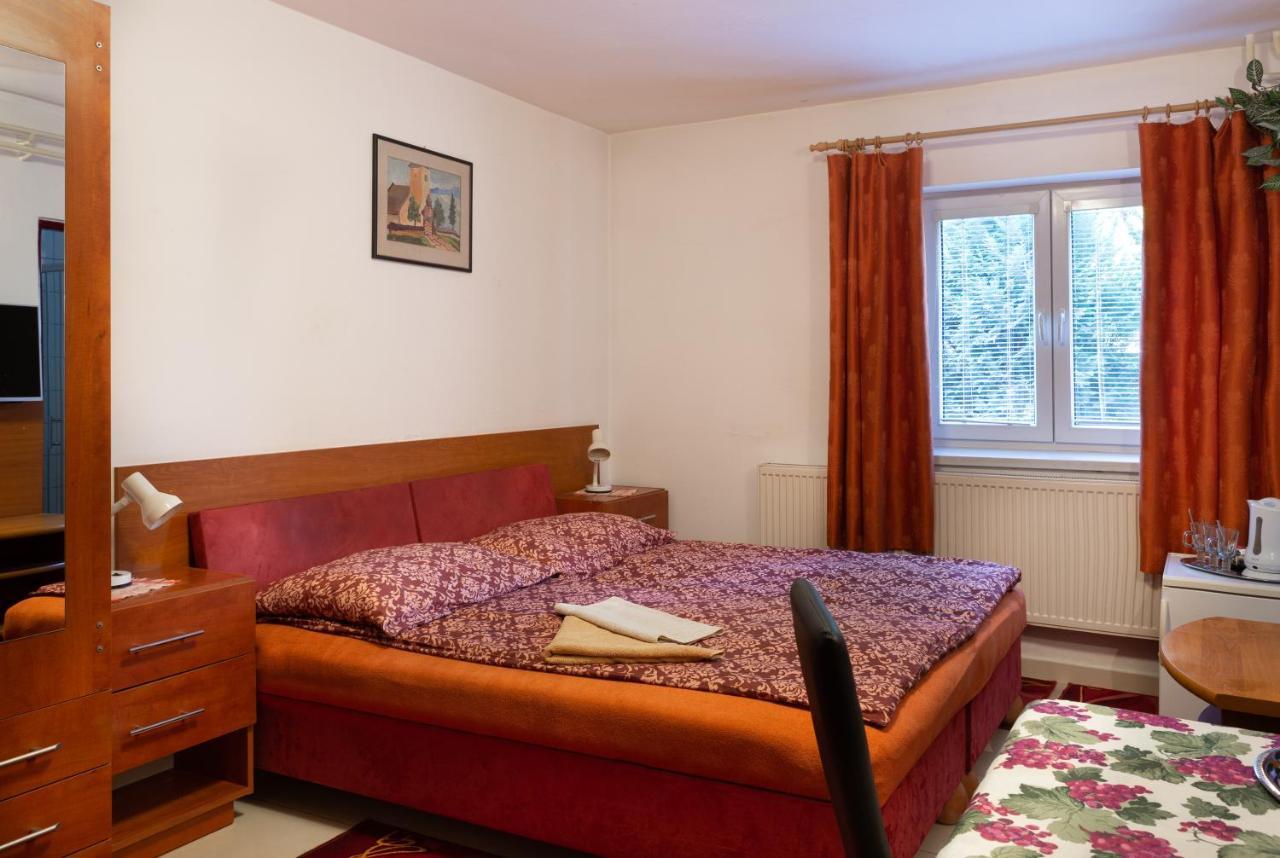 Hotel Penzión Rozália Košice Exterior foto